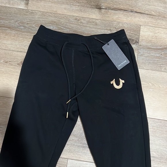 1 hour sale.🔥True Religion, black jogger, size small - Picture 12 of 12